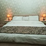 Rezidenca Medi Nako Hotel