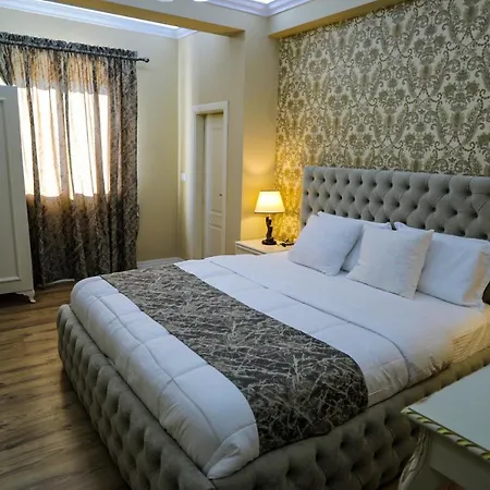 מלון Rezidenca Medi Nako קורצ'ה