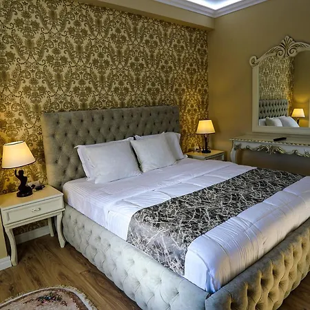 Rezidenca Medi Nako Hotel 4*