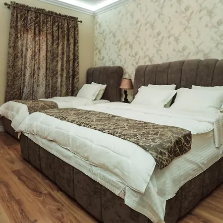 מלון Rezidenca Medi Nako